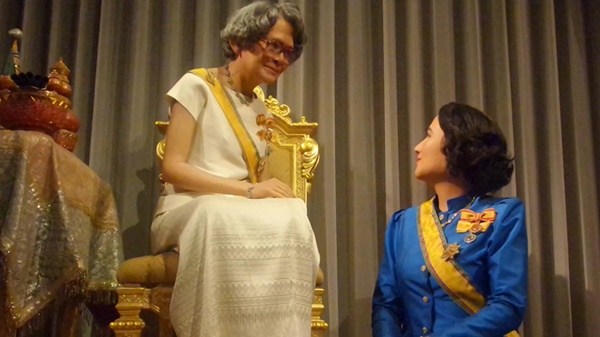  พิพิธภัณฑ์หุ่นขี้ผึ้งไทย 