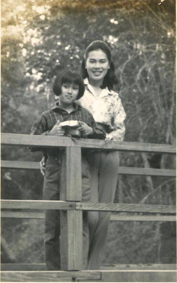 พระบรมฉายาลักษณ์ สมเด็จพระบรมราชชนนีพันปีหลวง 