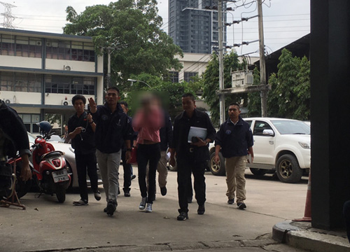 โมนา กฤษณา  