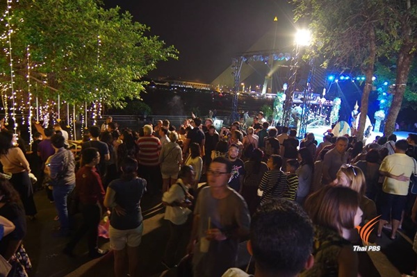 ลอยกระทง 