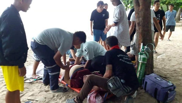 ฟ้าผ่าริมหาดชะอำ