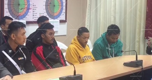 ต่อยหน้าผู้หญิง