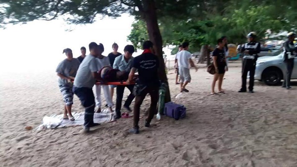 ฟ้าผ่าริมหาดชะอำ