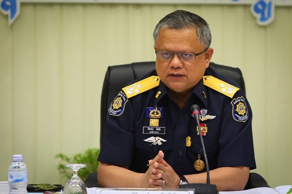 แสน นากา