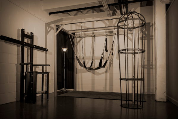  เปิดห้องพักสุดลับ