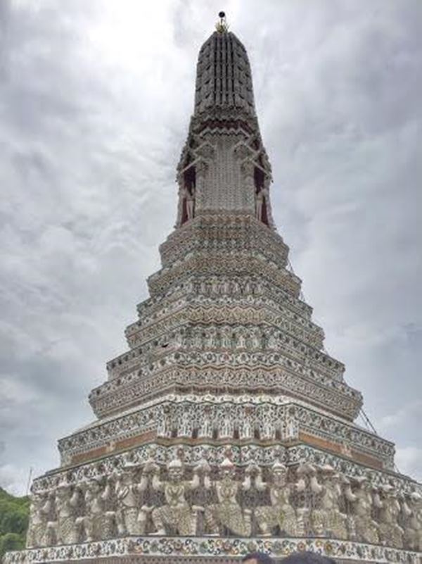 วัดอรุณราชวรารามราชวรมหาวิหาร 