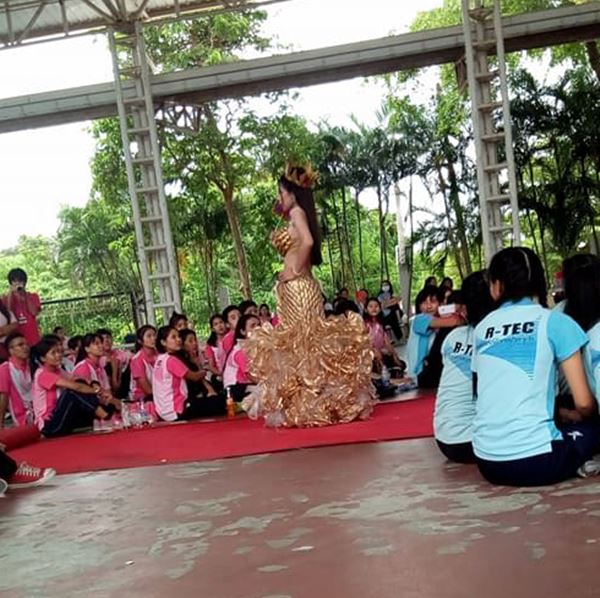 ประกวดแต่งกายชุดนางเงือก