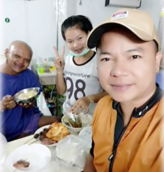  จุ๊บแจง ดอกกระโดน 