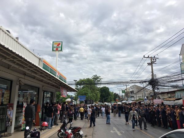 เปรี้ยว ฆ่าหั่นศพ