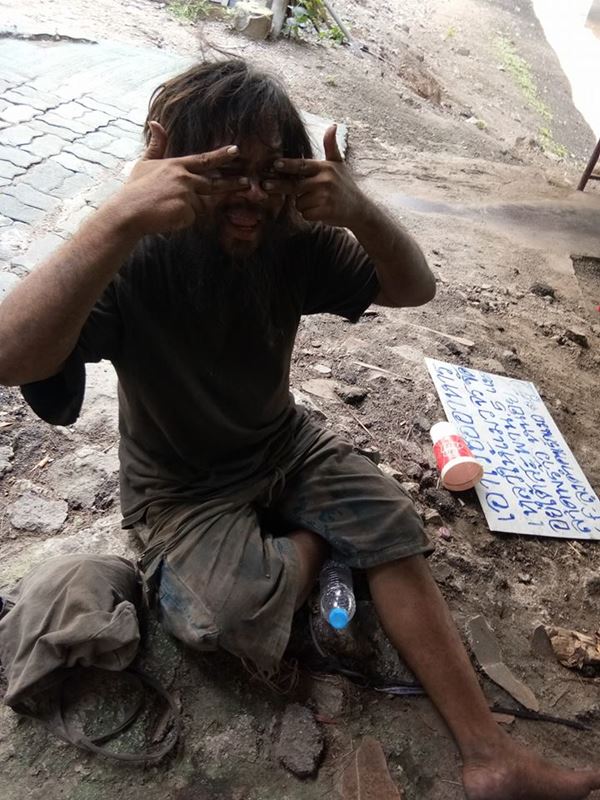 ลุงดำคนรักแมว