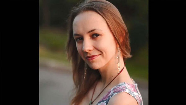 นักท่องเที่ยวสาวชาวรัสเซีย