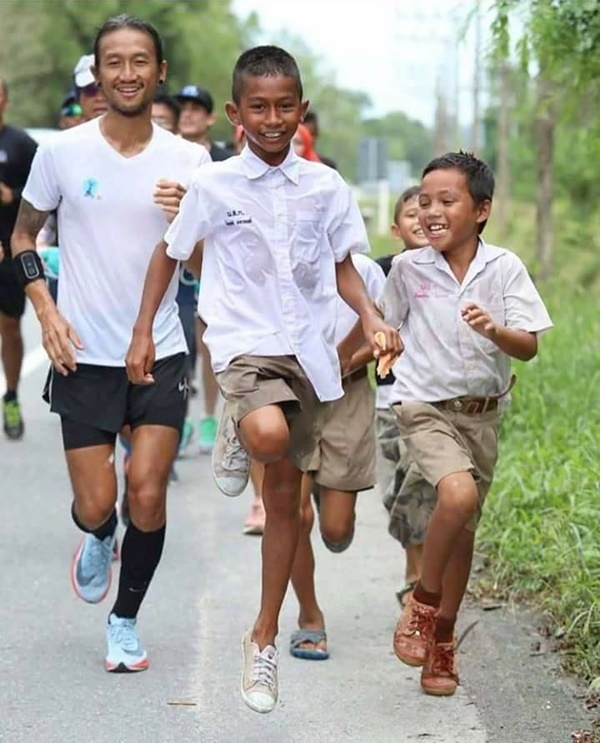 ตูน บอดี้สแลม