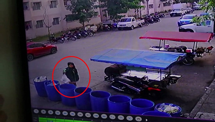 แม่ทิ้งลูก