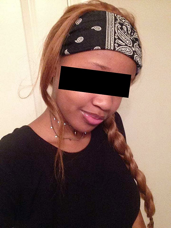 กระหน่ำแทงน้องสาว