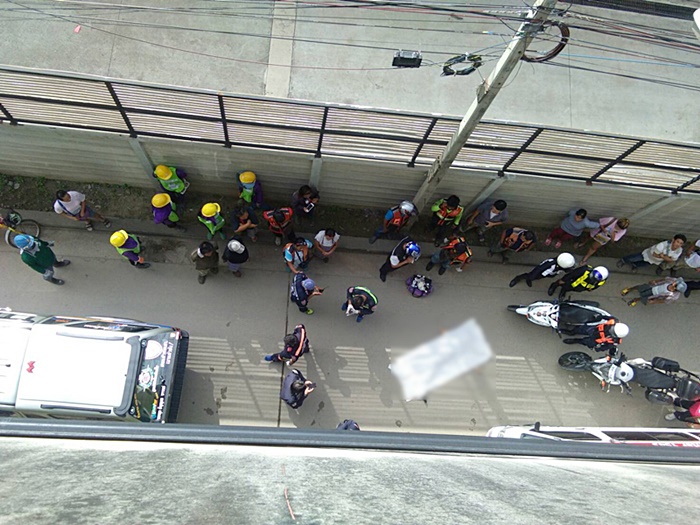 รถเสียถูกรถฟอร์จูนเนอร์พุ่งชน