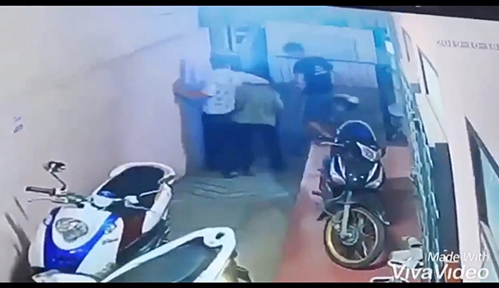 แก๊งโจ๋อ้างเป็นตำรวจ