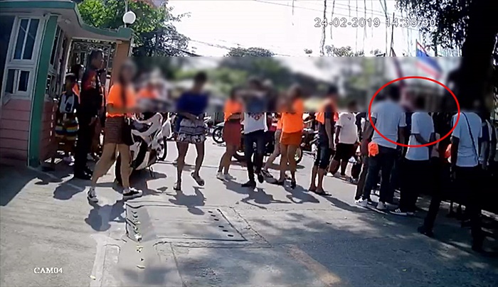 แก๊งงานบวช ถล่มมัธยมวัดสิงห์