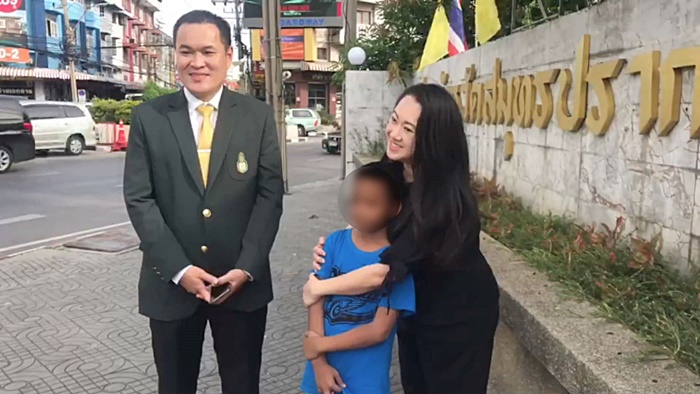 แม่ลูก 4 ขโมยนมผงในห้าง