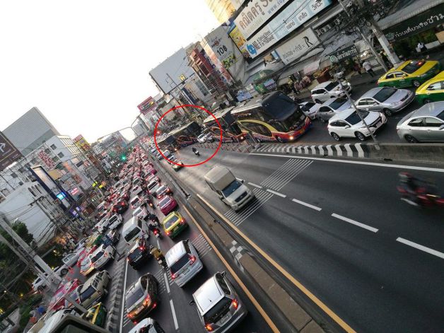 คนขับรถทัวร์ 