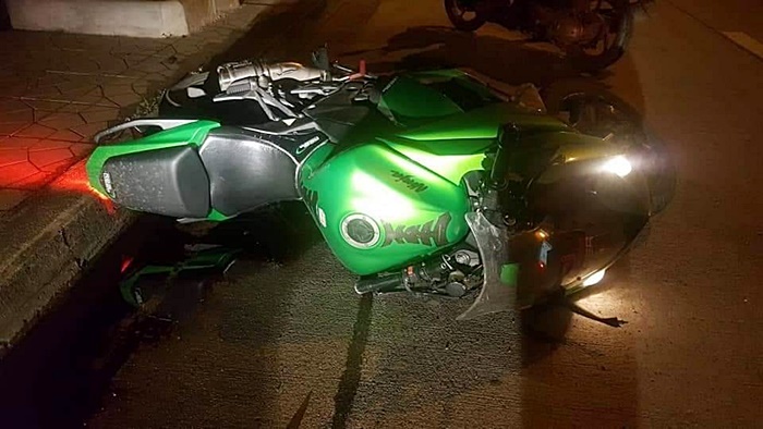 บิ๊กไบค์ 1000 ซีซี ชนแบริเออร์