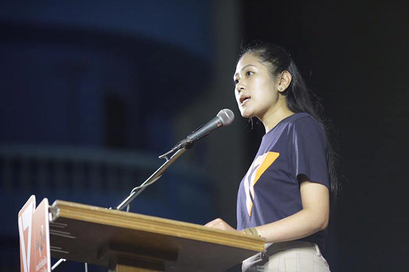 ช่อ พรรณิการ์