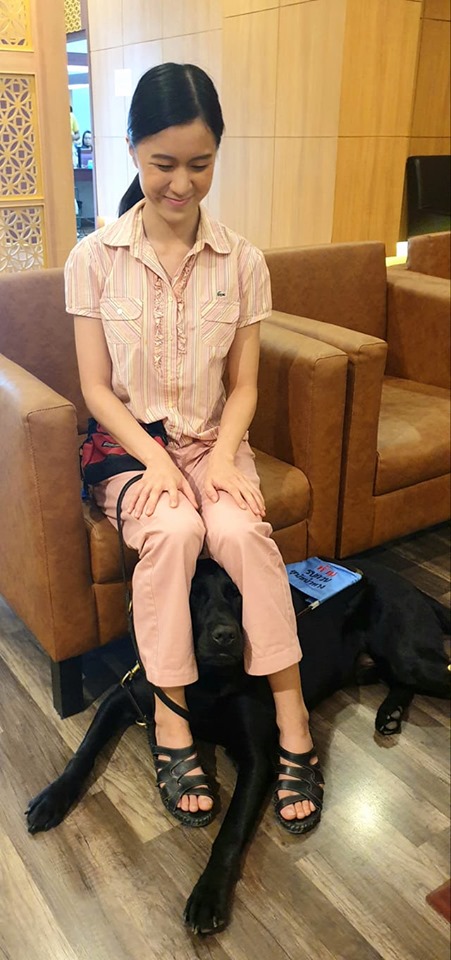 น้องทราย สาวตาบอด กับ ลูเต้อร์ สุนัขนำทาง 