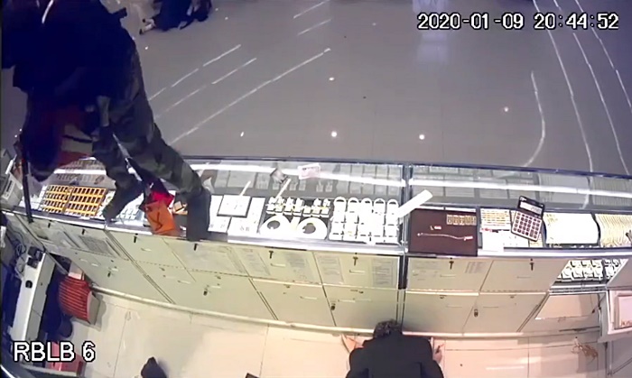 ปล้นร้านทองลพบุรี