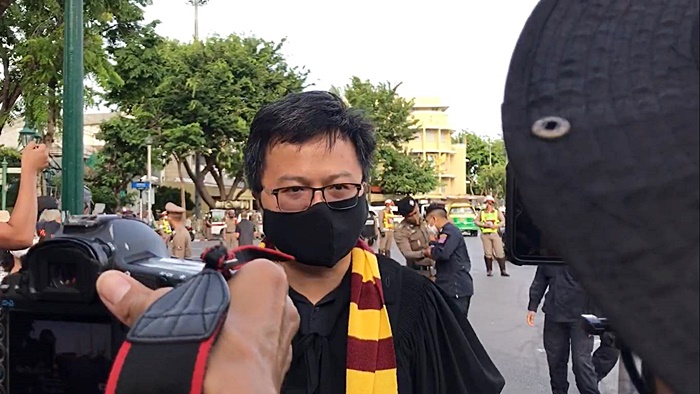 ทนายอานนท์ นำภา  