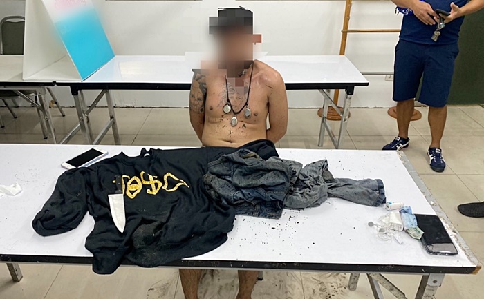  สาวถูกกรีดข้อมือชิงทองกลางห้างดัง 