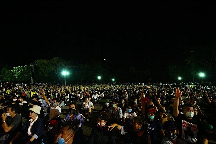 ม็อบนักศึกษา