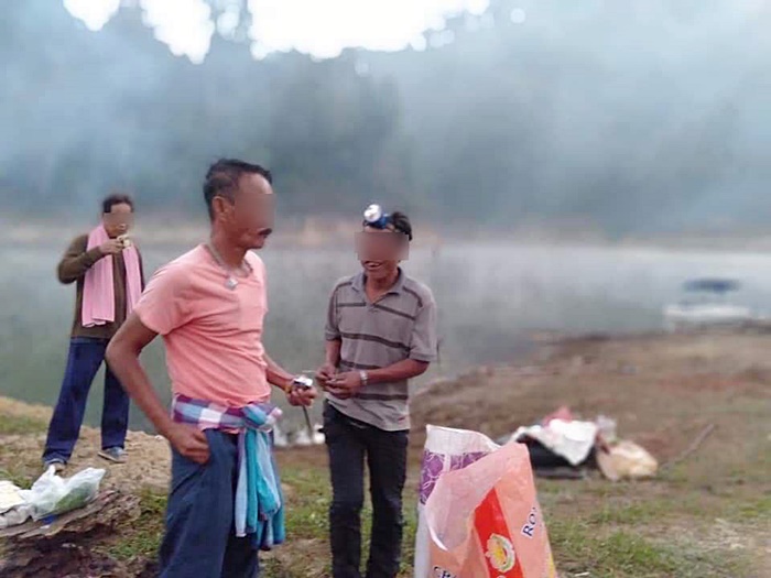 ตั้งแคมป์เขตหวงห้าม 