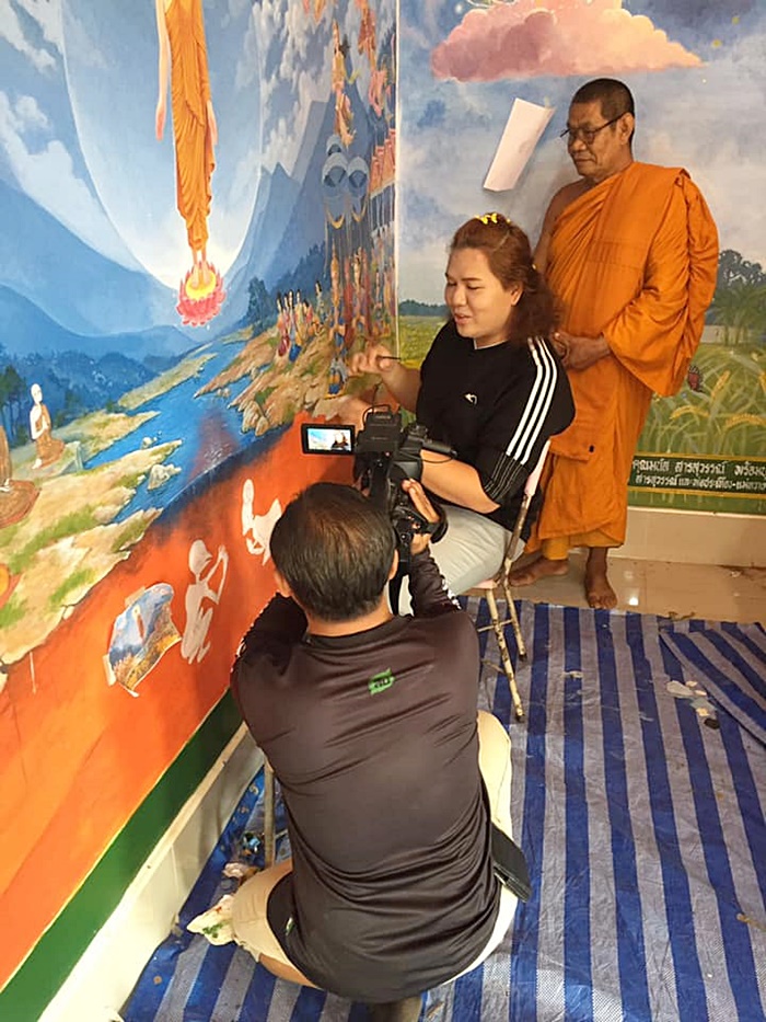 ภาพวาด สิตางศุ์ บนผนังโบสถ์