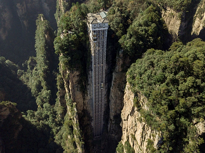 ลิฟต์แก้ว