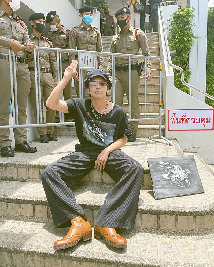   แอมมี่ the bottom blues