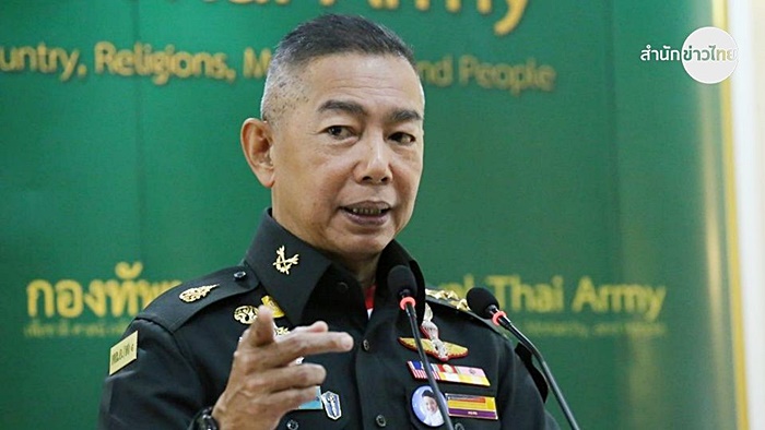 สั่งเด้ง พ.อ.-พ.ท. เซ่นปม กราดยิงโคราช