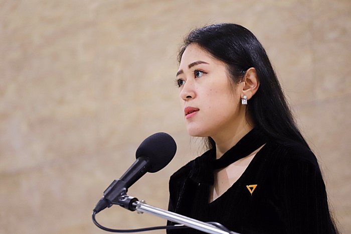 ช่อ พรรณิการ์ 