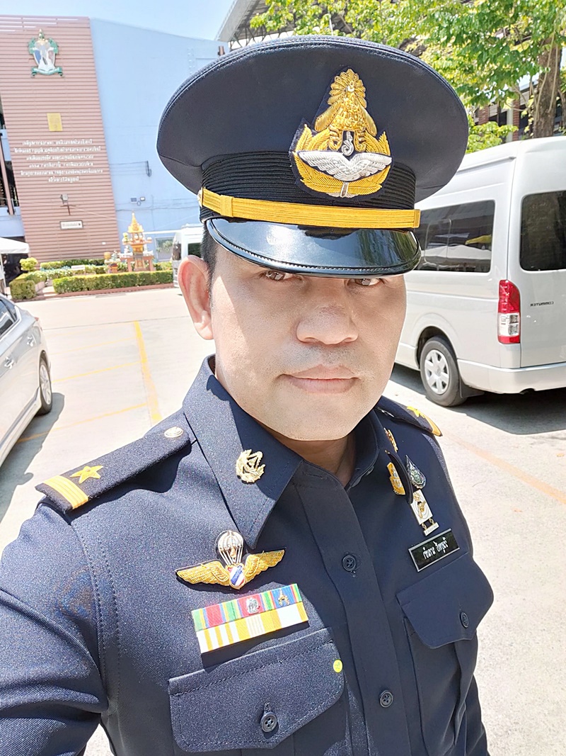 บ่าววี โพสต์เดือด ฉะม็อบ 14 ตุลา  