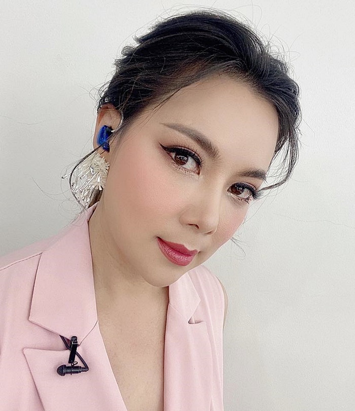 ปารีณา ไกรคุปต์ 