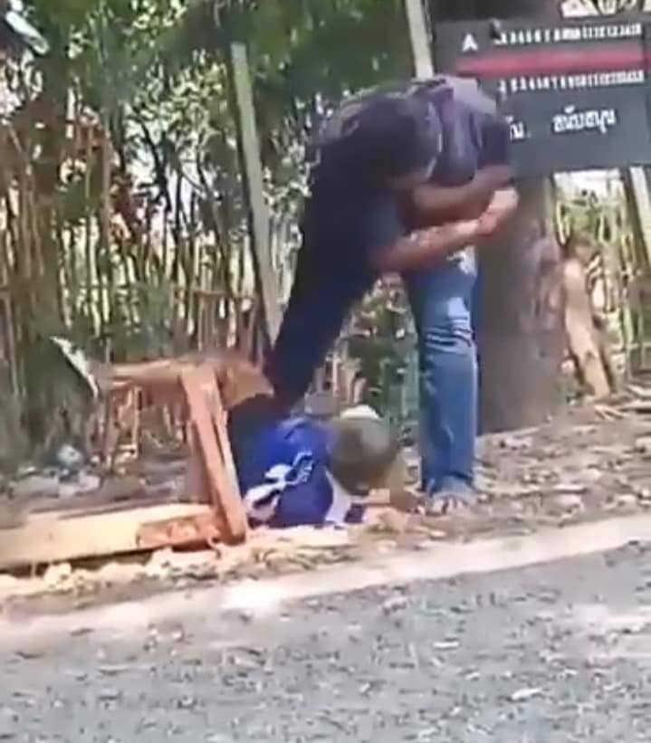 โจ๋หุ่นหมี ต่อยเด็กพิการ 