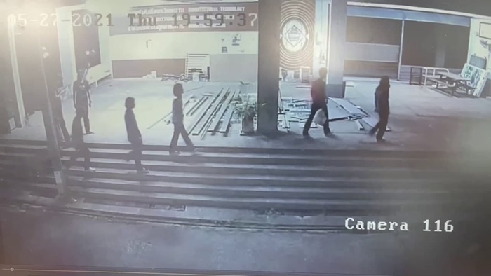 อดีตครูน้องปลื้ม  