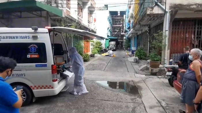 หญิงติดโควิด กระโดดที่พักเจ็บ