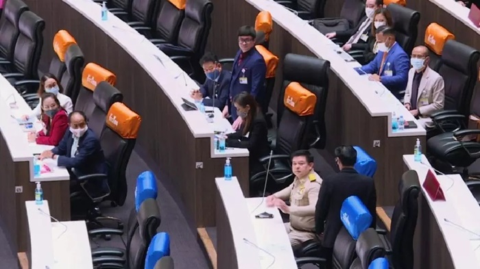 ประยุทธ-ประวิตร