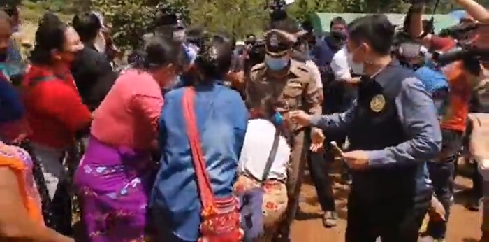 แม่น้องจีน่า