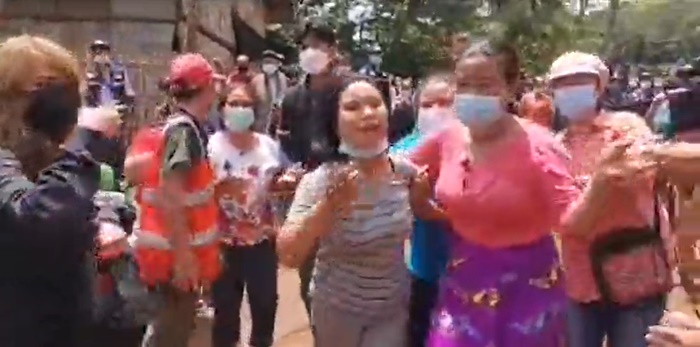 แม่น้องจีน่า