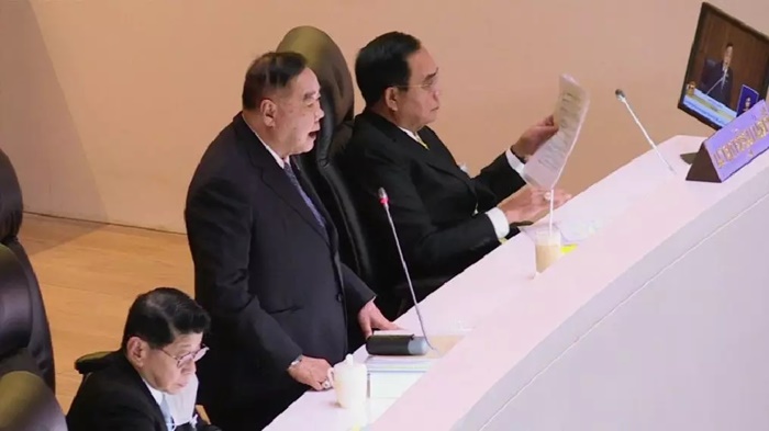 ประยุทธ-ประวิตร