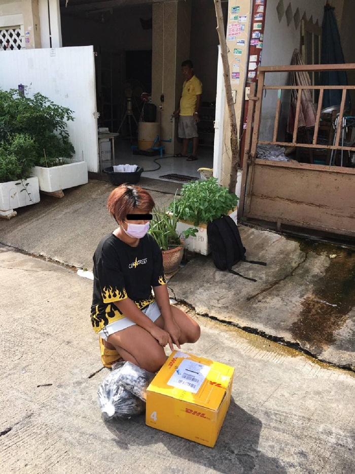 โคเคน สอดไส้มาสคาร่า