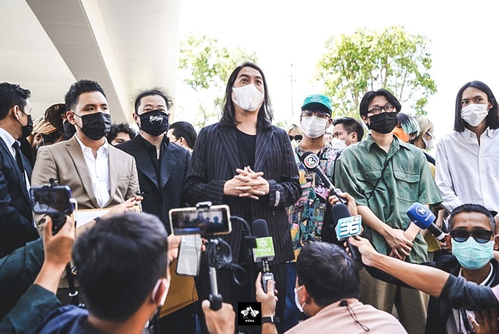 ปลดล็อกเปิดบริการ