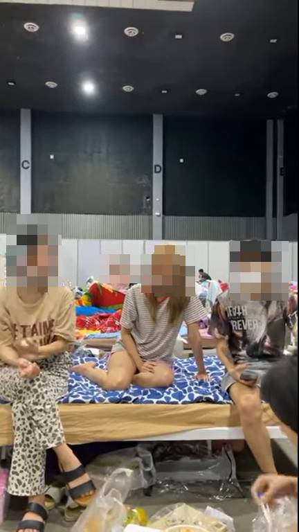  กิจกรรมระหว่างกักตัวกลาง รพ. สนาม 