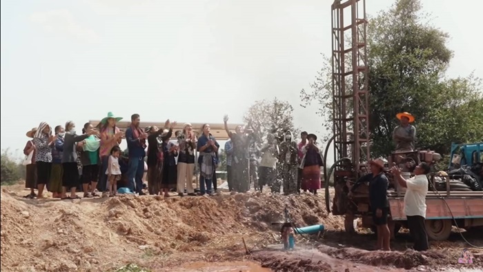 ขุดบ่อบาดาล