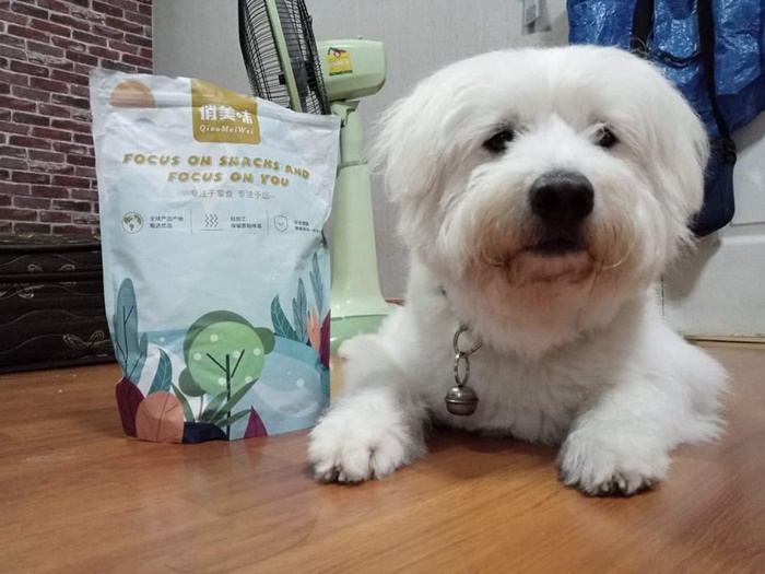 คุณแจ็คกี้ เซ็นรับพัสด 